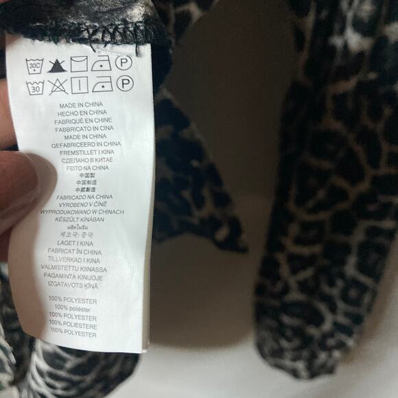 Michael Kors|Women's leopard long sleeve blouse - Picture 13 of 13